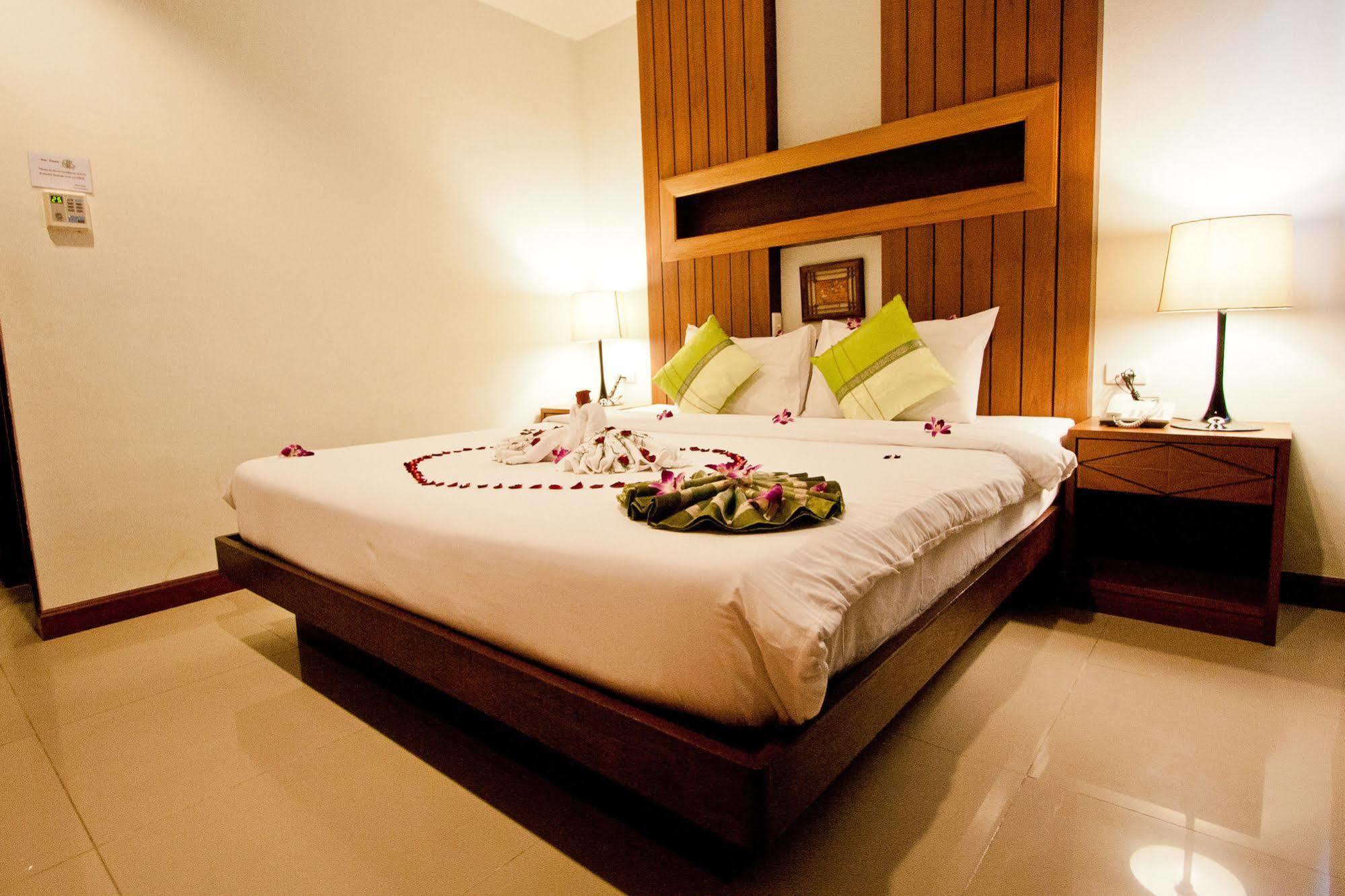 The Chambre Patong Exterior photo