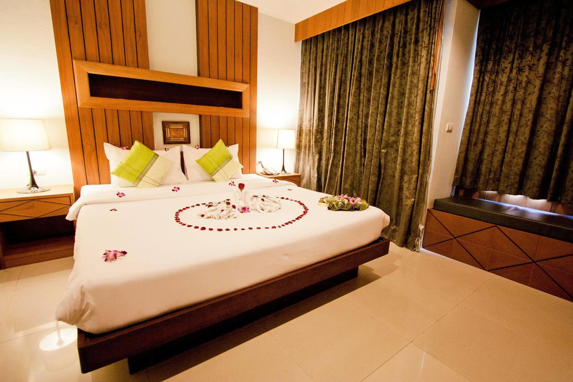 The Chambre Patong Exterior photo